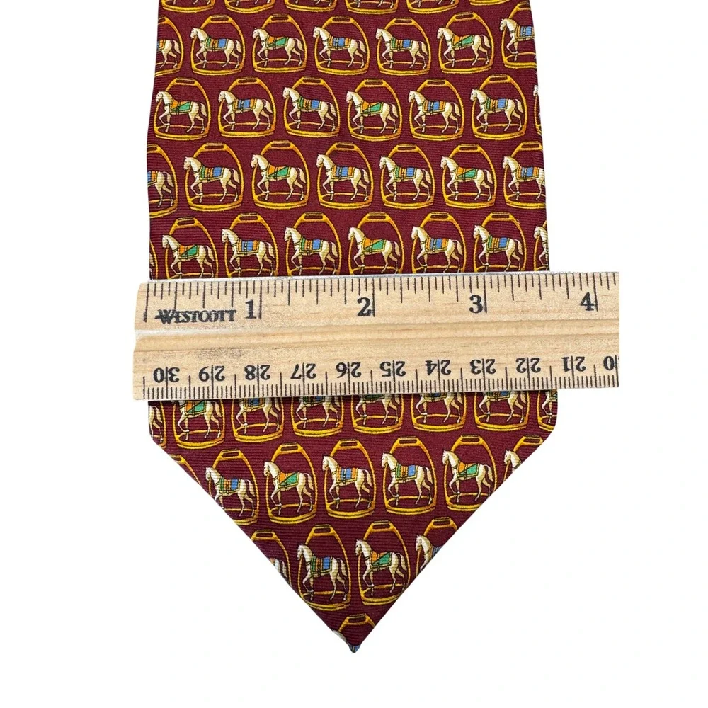 Gap Premium 1969 Mens Silk Tie Burgundy Red Equestrian Horse Stirrup Pattern